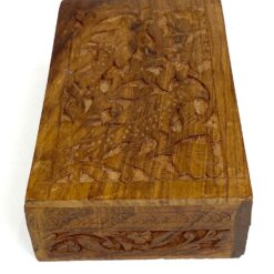 Medinė dėžutė, raižyta paukščių ir augalų motyvais 13x21x6 cm