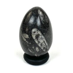 Kiaušinio figūrėlė iš tamsaus marmuro 4x4x6 cm