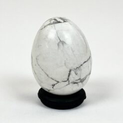 Kiaušinio figūrėlė iš šviesaus marmuro 4x4x5 cm