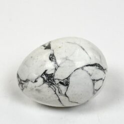 Kiaušinio figūrėlė iš šviesaus marmuro 4x4x5 cm