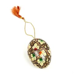 Pakabinama medinė dekoracija "Velykų kiaušinis" 5x5x7 cm