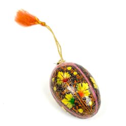 Pakabinama medinė dekoracija “Velykų kiaušinis” 5x5x7 cm