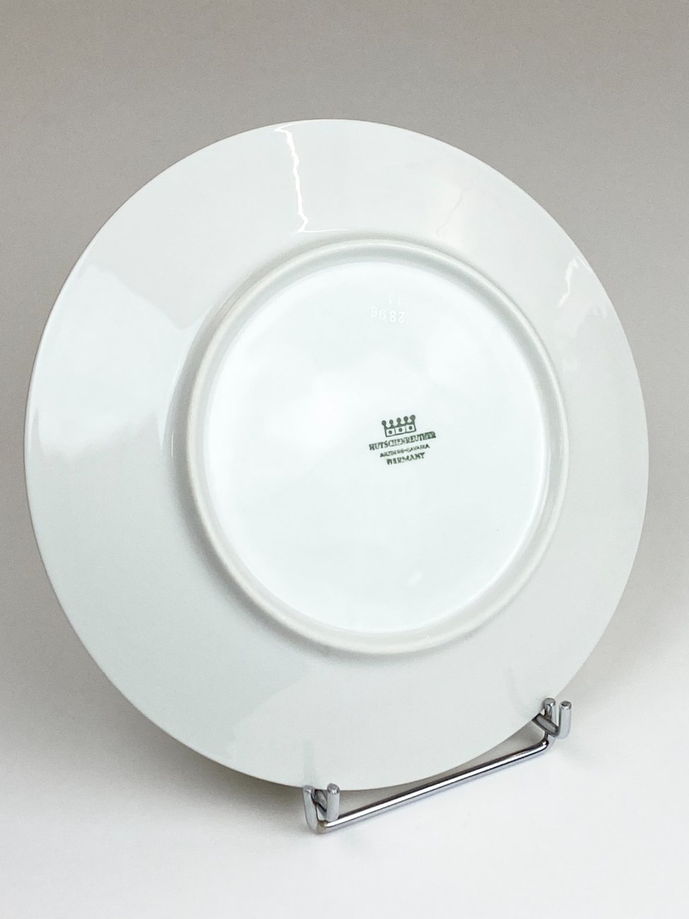 HN1977-pilni-servizai-10 Porcelianinis Hutschenreuther “Echt Kobalt” pusryčių servizas 8-iems asmenims