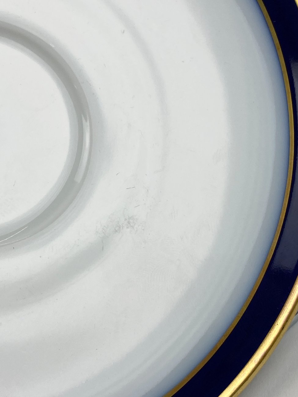 HN1977-pilni-servizai-30 Porcelianinis Hutschenreuther “Echt Kobalt” pusryčių servizas 8-iems asmenims