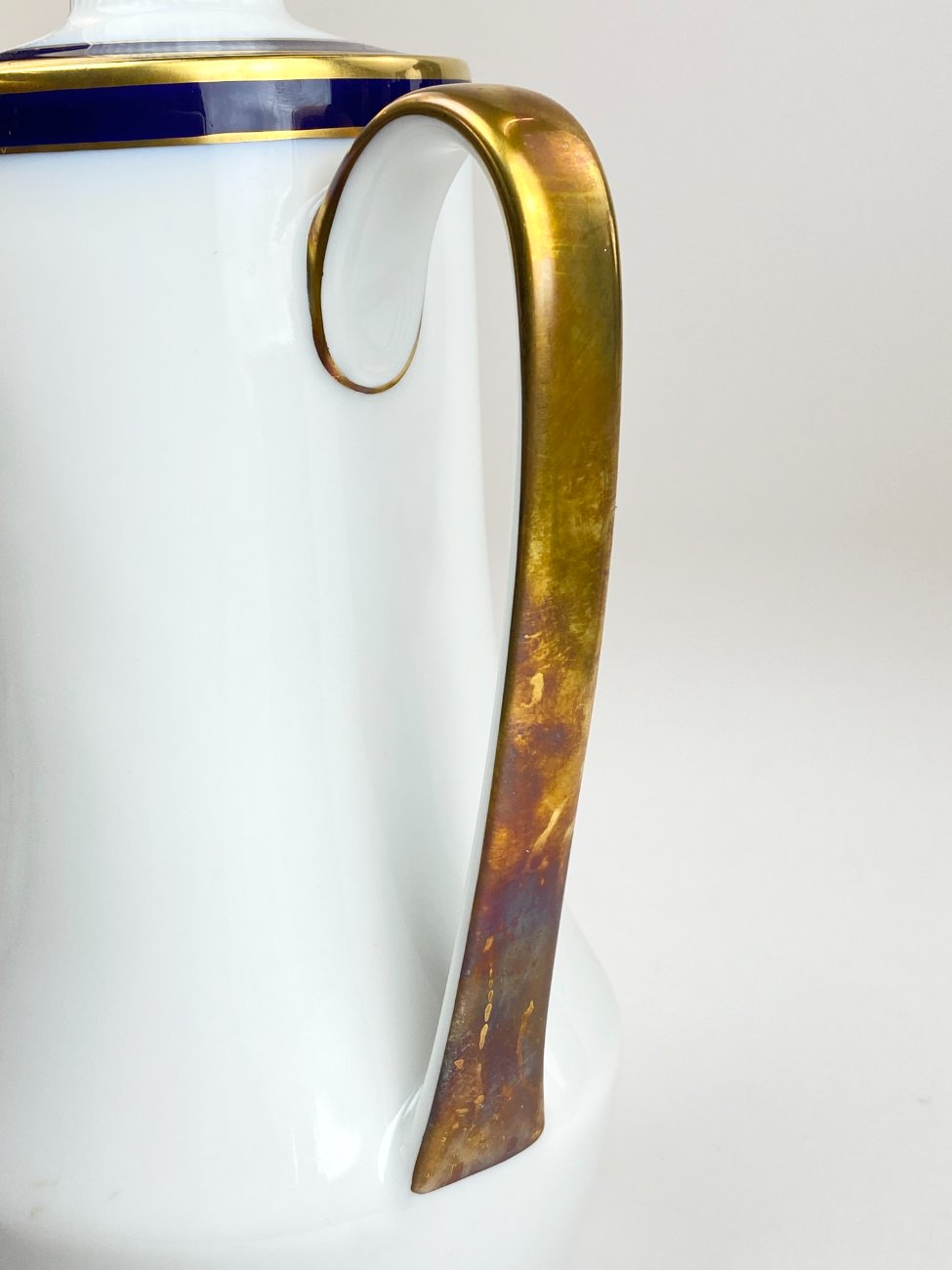 HN1977-pilni-servizai-32 Porcelianinis Hutschenreuther “Echt Kobalt” pusryčių servizas 8-iems asmenims