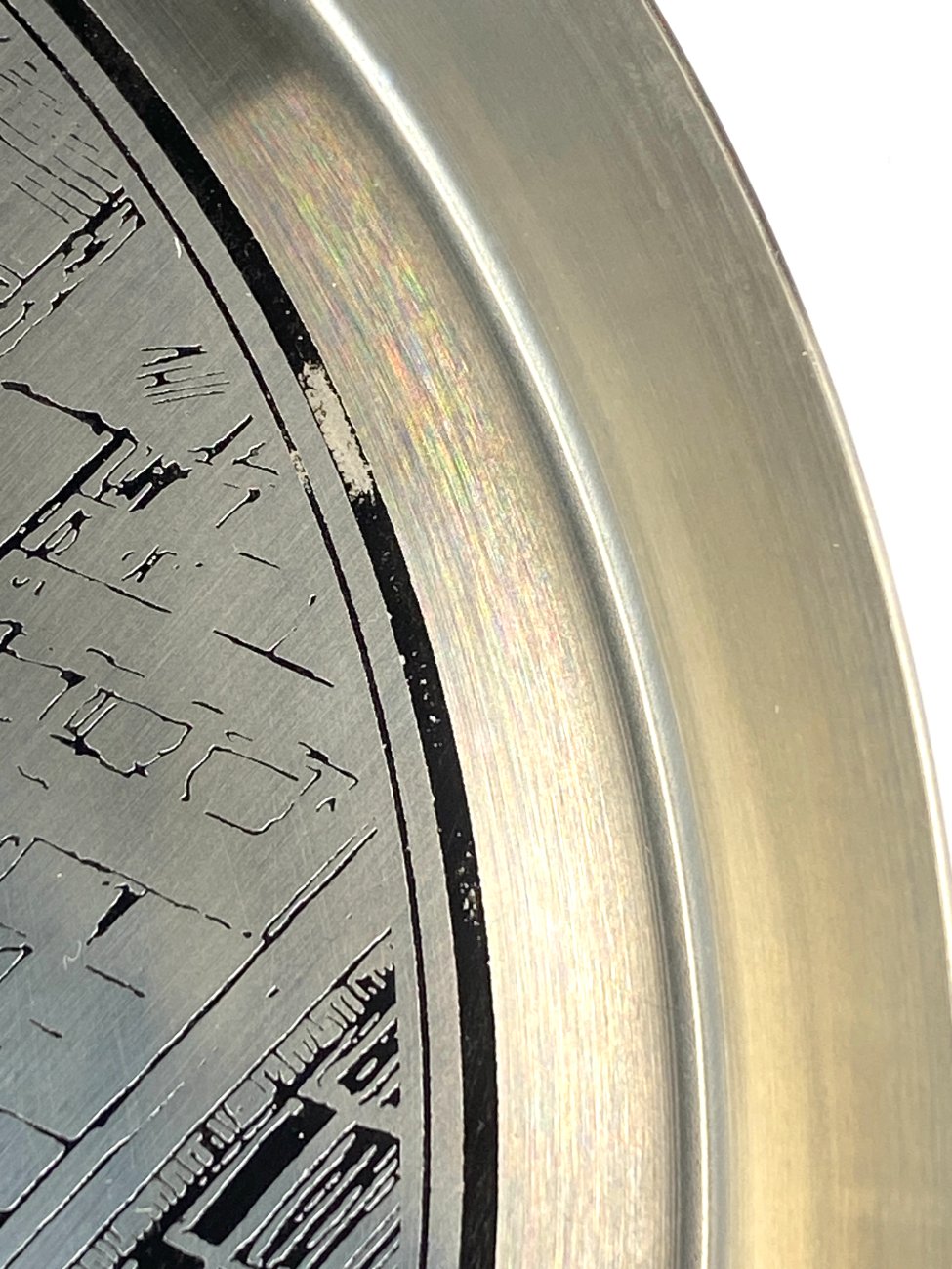 HN1981-lekstes-ir-serviravimo-padeklai-5 Metalinė lėkštė “Bremer Stadtmusikanten” 22x22x1,5 cm