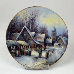 Porcelianinė dekoratyvinė Tirschenreuth lėkštė "Weihnachtsmarkt auf dem Lande" Nr. 7665 A 2,5x21x21 cm