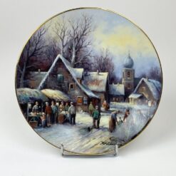 Porcelianinė dekoratyvinė Tirschenreuth lėkštė “Weihnachtsmarkt auf dem Lande” Nr. 7665 A 2,5x21x21 cm