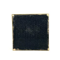 Vintažinė gobelenu aptraukta dėžutė su žalvario detalėmis 18x18x6,5 cm