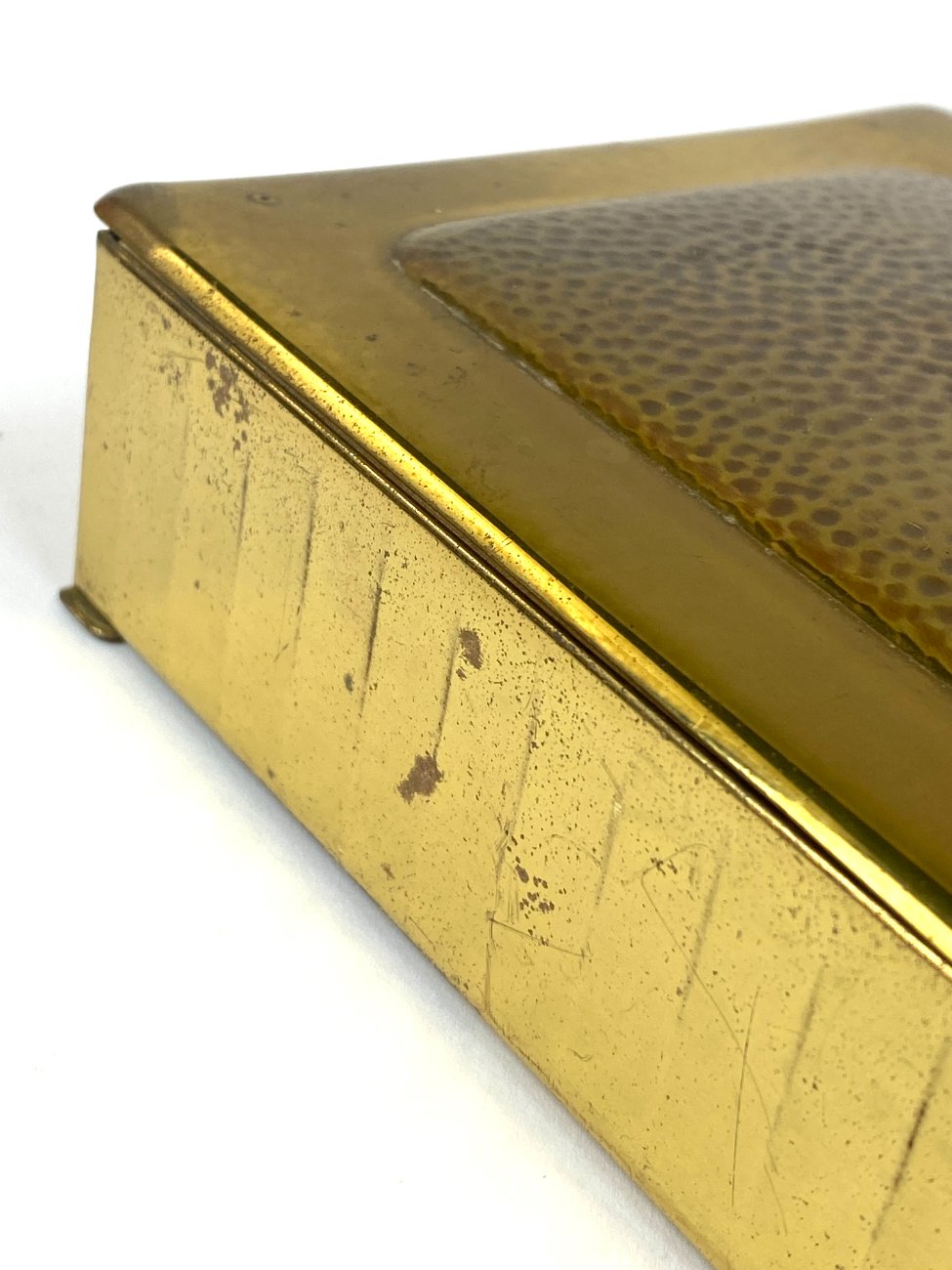 HN2003-interjero-ir-apdailos-detales-10 Žalvario skardos dėžutė 12,5×16,5×7 cm