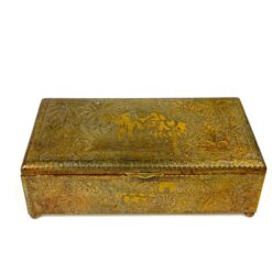 Rytietiška žalvario skardos dėžutė su gyvūnų, palmių atvaizdais 14x25x8 cm