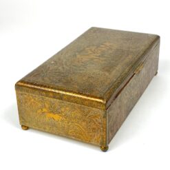 Rytietiška žalvario skardos dėžutė su gyvūnų, palmių atvaizdais 14x25x8 cm