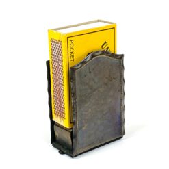 Žalvarinis degtukų dėžutės stovas 2x4x5,5 cm