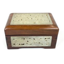 Kiniška medinė dėžutė su drožinėtomis akmens dekoracijomis 9×12,5×7 cm