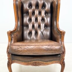 Riešutmedžio rėmo fotelis su oda 82x71x110,5 cm, 47 cm