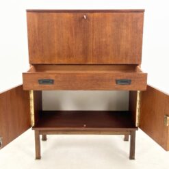 Mid Century komoda – baras 39,5×80,5×113 cm