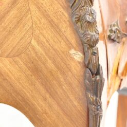 Liudviko XV laikotarpio stiliaus spintelė onikso stalviršiumi 34x51x67 cm