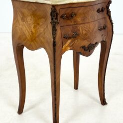 Liudviko XV laikotarpio stiliaus spintelė onikso stalviršiumi 34x51x67 cm