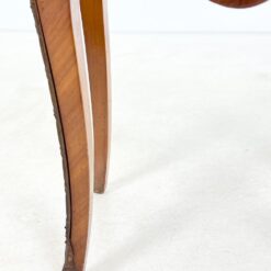 Liudviko XV laikotarpio stiliaus spintelė onikso stalviršiumi 34x51x67 cm