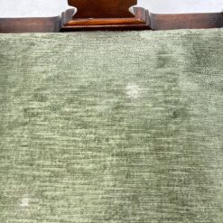 Chippendale stiliaus riešutmedžio krėslai su veliūru 2 vnt. kompl. 59x61x100 cm, 48 cm