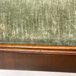 Chippendale stiliaus riešutmedžio krėslai su veliūru 2 vnt. kompl. 59x61x100 cm, 48 cm