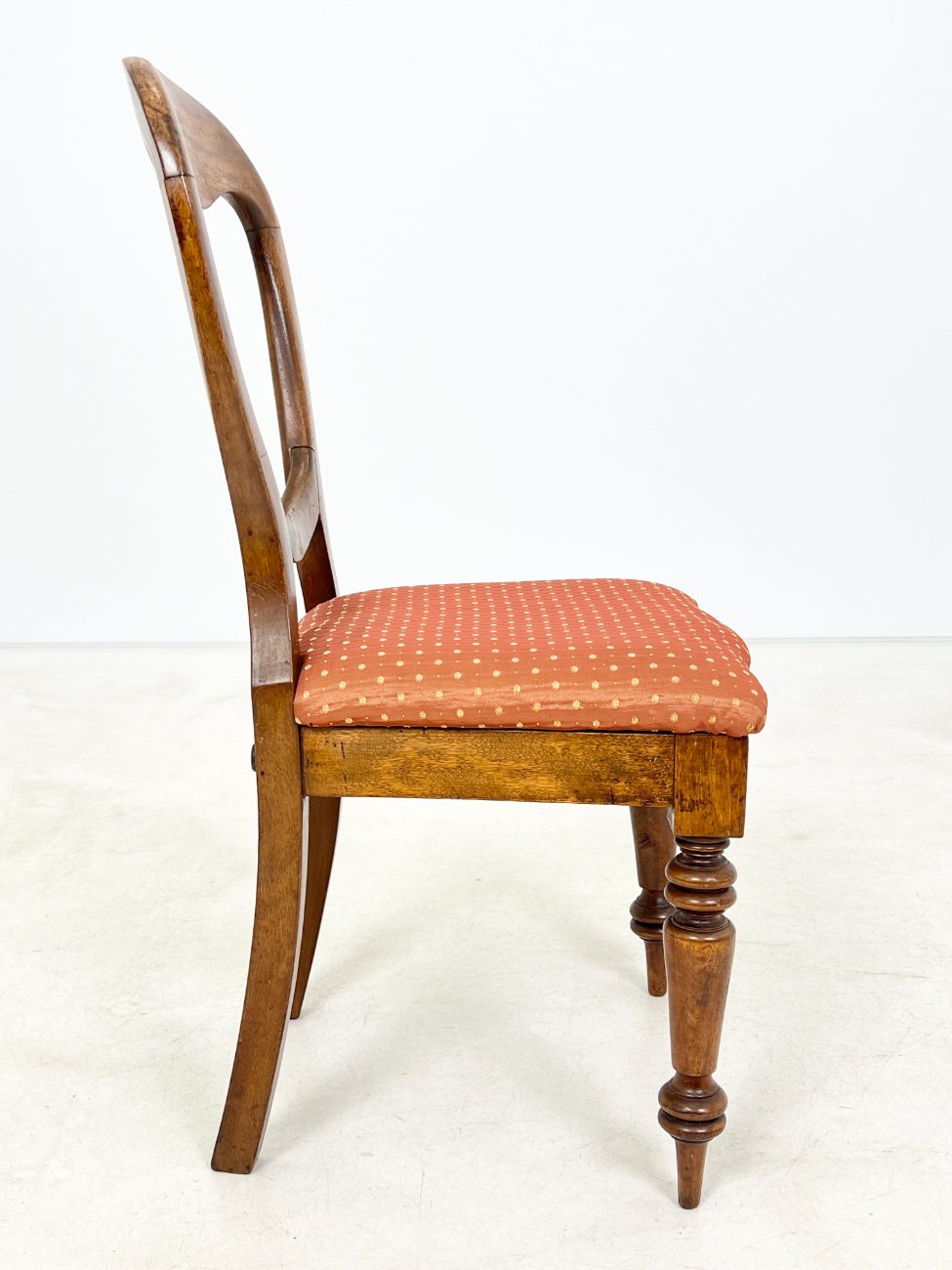 DR0245-kedes-4 Angliško stiliaus raudonmedžio kėdės su gobelenu 6 vnt. komplektas 49x45x88 cm, 45 cm