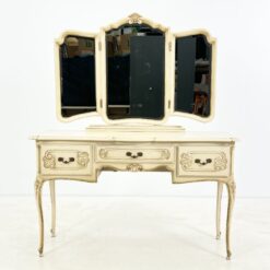 Provanso stiliaus kosmetinis staliukas 50x131x158 cm