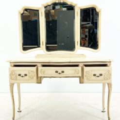 Provanso stiliaus kosmetinis staliukas 50x131x158 cm