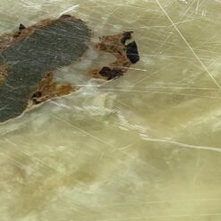 Žalvarinis staliukas su onikso stalviršiumi 51x99x42,5 cm