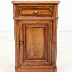 Raudonmedžio spintelė marmuriniu stalviršiumi 42x44x80 cm