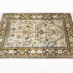 Šilkinis rankų darbo kilimas 189x124x0,4 cm