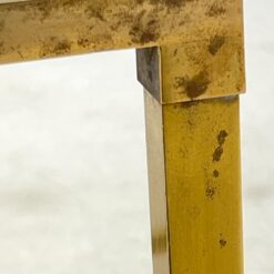 Kvadratinis žalvarinis staliukas tamsinto stiklo stalviršiumi 51x51x40 cm