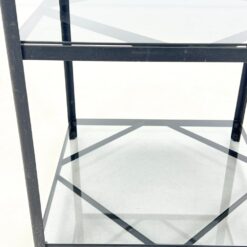 Pastatoma metalinė trijų aukštų lentyna su tamsintu stiklu 46x46x76,5 cm