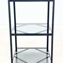 Pastatoma metalinė trijų aukštų lentyna su tamsintu stiklu 46x46x76,5 cm