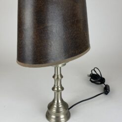 Stalinis metalinis šviestuvas eko odos gaubtu 16x27x39,5 cm