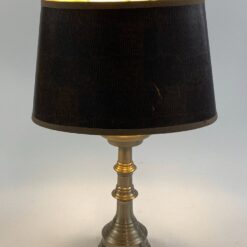 Stalinis metalinis šviestuvas eko odos gaubtu 16x27x39,5 cm