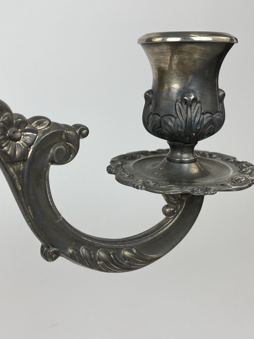 DR0273-zvakides-11 Metalinė trijų šakų žvakidė 16x40x46 cm