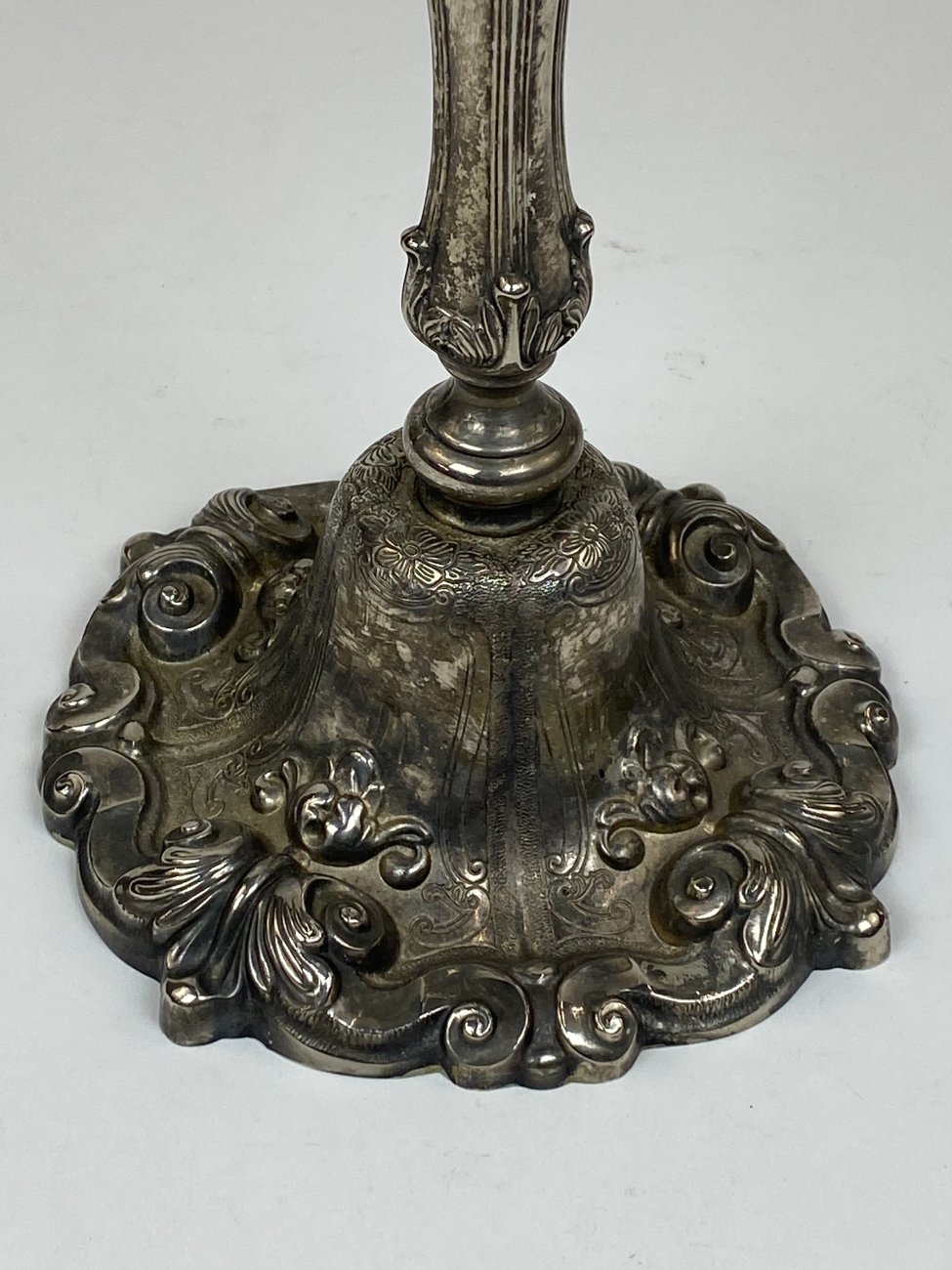 DR0273-zvakides-7 Metalinė trijų šakų žvakidė 16x40x46 cm