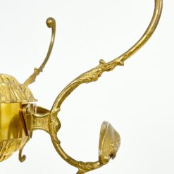 Žalvarinė pastatoma kabykla su liūtų motyvų kojomis 48x48x171 cm