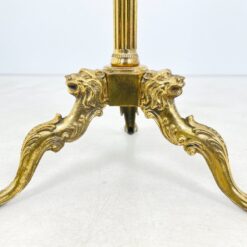 Žalvarinė pastatoma kabykla su liūtų motyvų kojomis 48x48x171 cm
