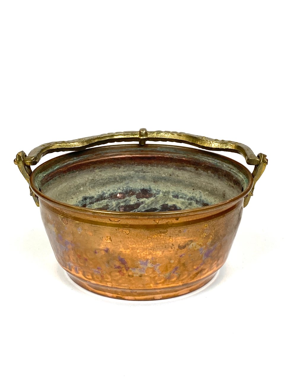 DR0286-metaliniai-indai-1 Varinis kibirėlis su žalvarine rankena 15×17,5×8,5 cm