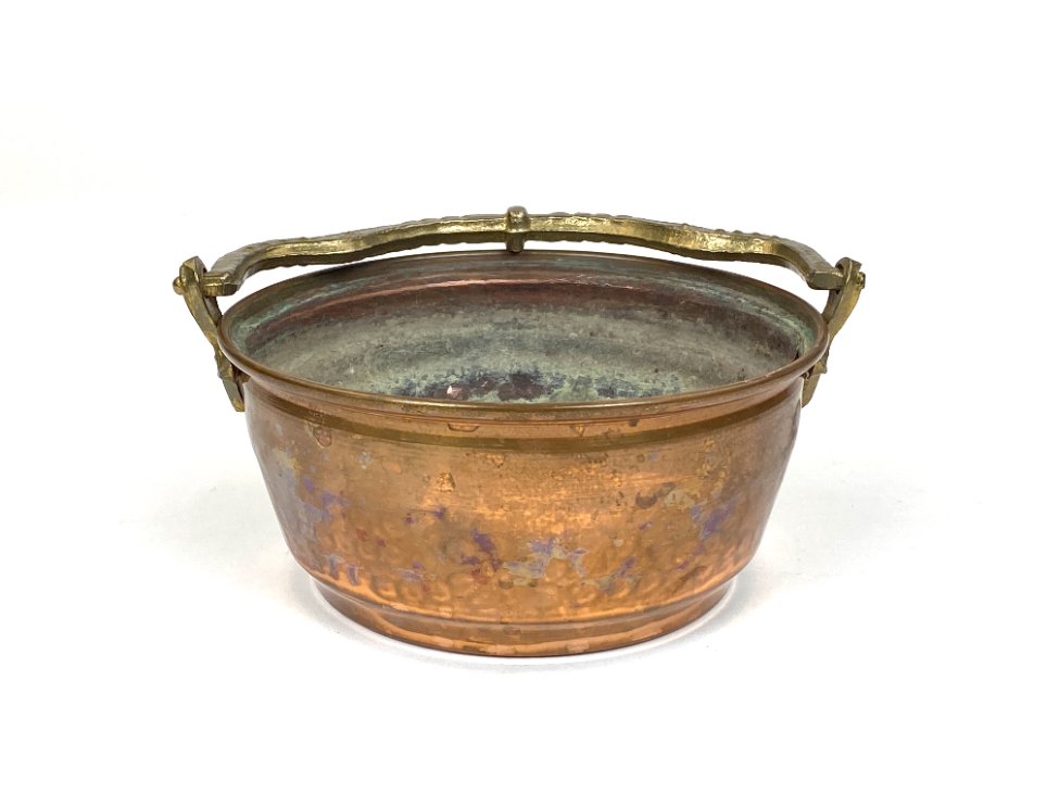 DR0286-metaliniai-indai-2 Varinis kibirėlis su žalvarine rankena 15×17,5×8,5 cm