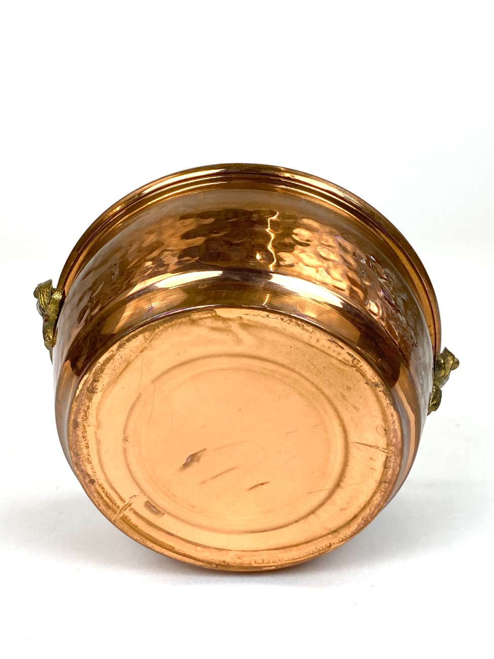 DR0286-metaliniai-indai-8 Varinis kibirėlis su žalvarine rankena 15×17,5×8,5 cm