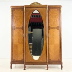 Riešutmedžio ir raudonmedžio lukšto rūbų spinta su veidrodžiu 65x175x220 cm