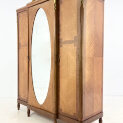 Riešutmedžio ir raudonmedžio lukšto rūbų spinta su veidrodžiu 65x175x220 cm