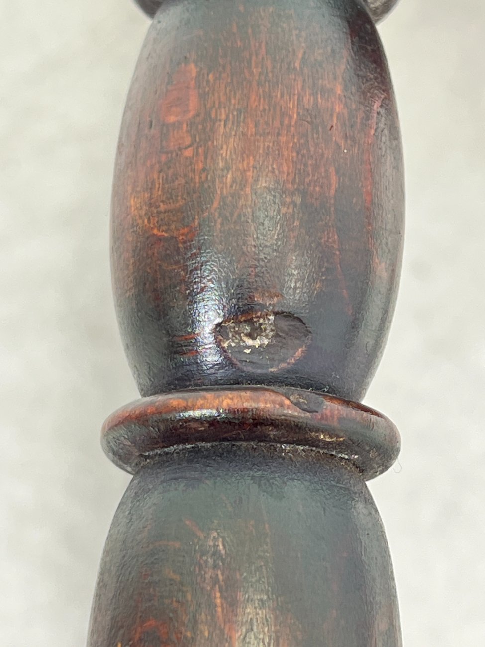 DR0290-stalai-14 Mediniai lizdiniai staliukai 2 vnt. komplektas 31,5x43x53 cm