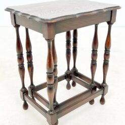 Mediniai lizdiniai staliukai 2 vnt. komplektas 31,5x43x53 cm