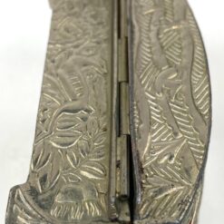 Japoniško stiliaus metalinė dėžutė 7x9x4,5 cm