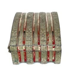 Japoniško stiliaus metalinė dėžutė 7x9x4,5 cm