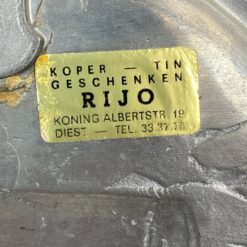 Dekoratyvinė pakabinama alavinė lėkštė “Holle Griet, Diest” 2×22,5×23 cm